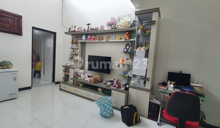 Rumah 2 Lantai Siap Huni Raffles Garden Citraland Surabaya Barat 2