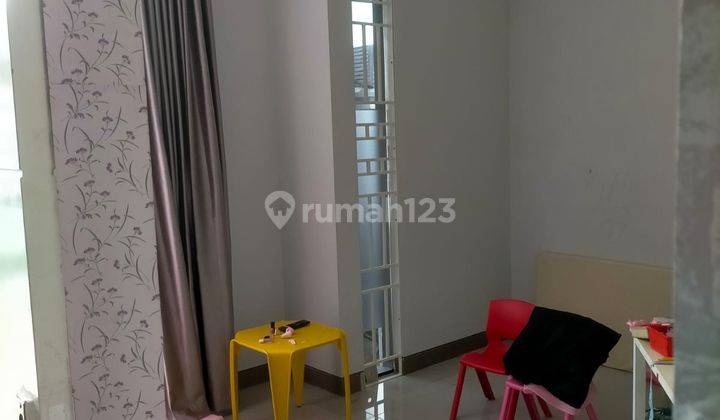 Rumah Minimalis Semi Furnish Siap Huni Greenlake Citraland Surabaya Barat 2