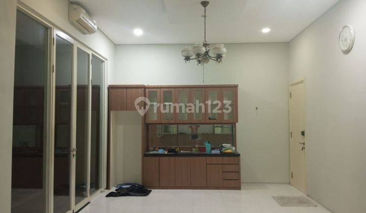 Rumah Murah Cluster Elit Semi Furnish Siap Huni Raffles Garden Citraland Utama Surabaya Barat 2