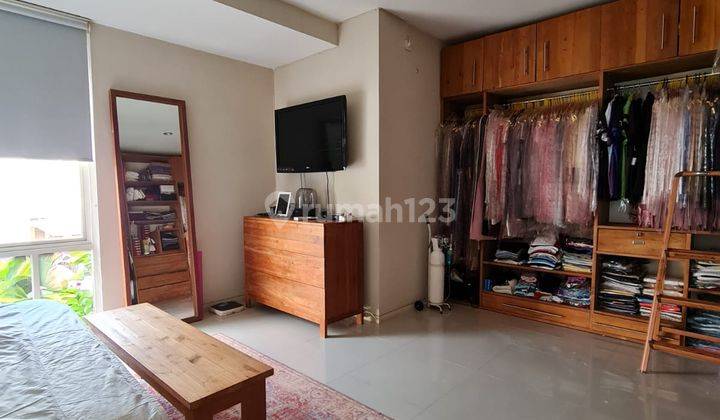 Rumah Bagus Siap Huni 2 Lantai Royal Park Citraland Surabaya Barat  1