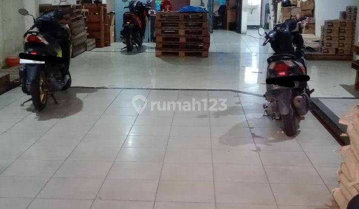 Rumah Komersial Lokasi Strategis Raya Mulyosari Surabaya  2