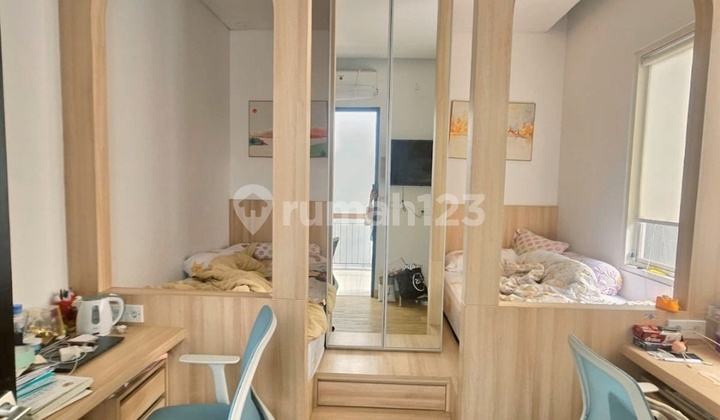 Rumah Mewah 2 Lantai SHM di Dian Istana Wiyung 2