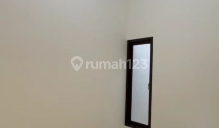 Rumah Bagus Shm Di.perumahan Perhutani Sambikerep 2