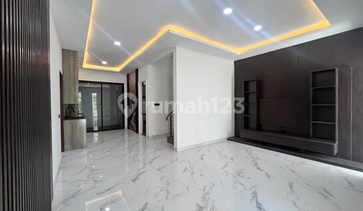 Rumah Modern Minimalis Shm Semi Furnish Siap Huni Bagus di Taman Puspa Raya, Citraland, Jln Taman Puspa Raya, Sambikerep, Sambikerep, Kota Surabaya, Jawa Timur, Indonesia, 60217, Citraland