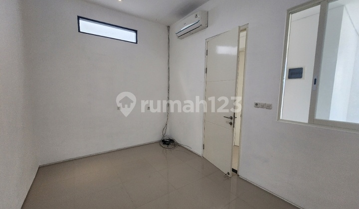 Affordable Nice 2-Story House in Northwest Lake Cluster, Citraland North Housing, Citraland North Housing Northwest Lake Cluster Block Ng20 No. 53, Babat Jerawat, Pakal, Surabaya City, East Java, Indonesia, 60197, Citraland Near Unesa 2