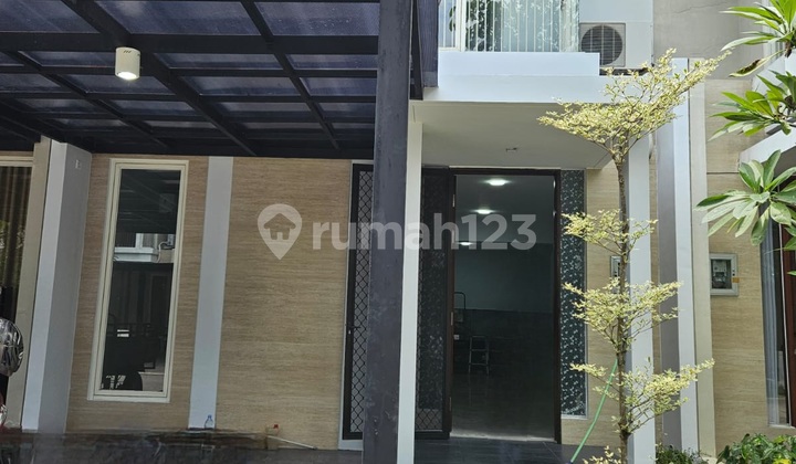 Rumah Bagus 3 Lantai SHM di Jl. CitraLand Utara, Babat Jerawat, Kec. Pakal, Surabaya, Jawa Timur, Citraland 2
