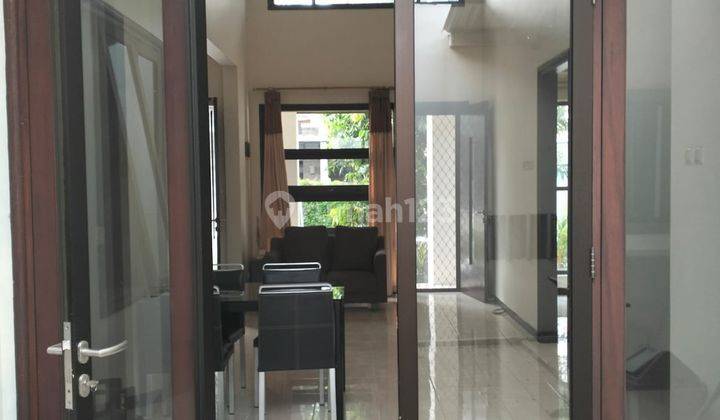 Di Sewakan Rumah Bagus Di Jl. Woodland 10, Made, Kec. Sambikerep, Surabaya, Jawa Timur, Citraland Full Furnish 2