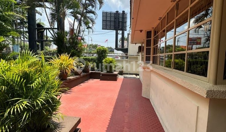 Rumah Nol Jalan Protokol Raya Darmo Pusat Kota  2