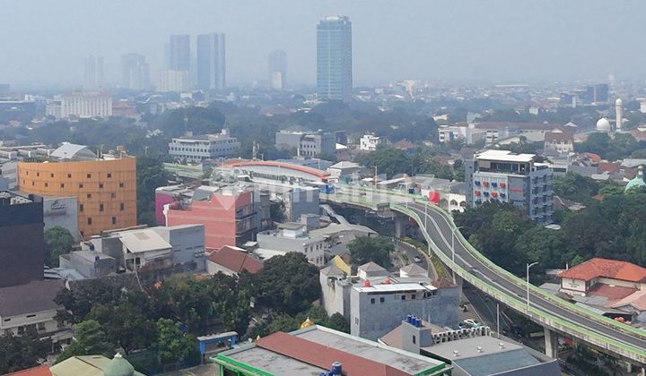 Rumah Hitung Tanah di Kebayoran Baru Balkon dan Halaman Luas 2