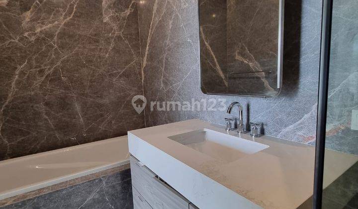 For Rent 3 BR 211m2 At Verde Two Kuningan Unfurnished 2