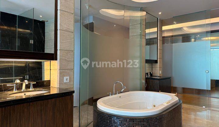 Kempinski Private Residence 2 Bedroom 225 M2 View Bundaran Hi 2