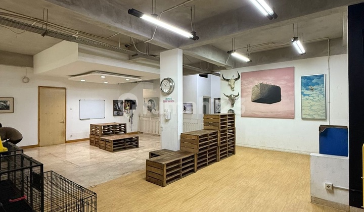 Commercial Building For Sale Ideal for Office, Beauty Clinic Commercial Building For Sale Ideal for Office, Beauty Clinic