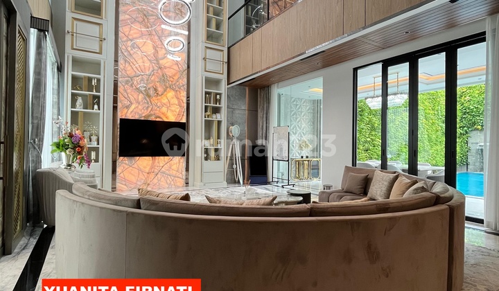 Special Modern Luxury House At Pondok Indah With Balcony