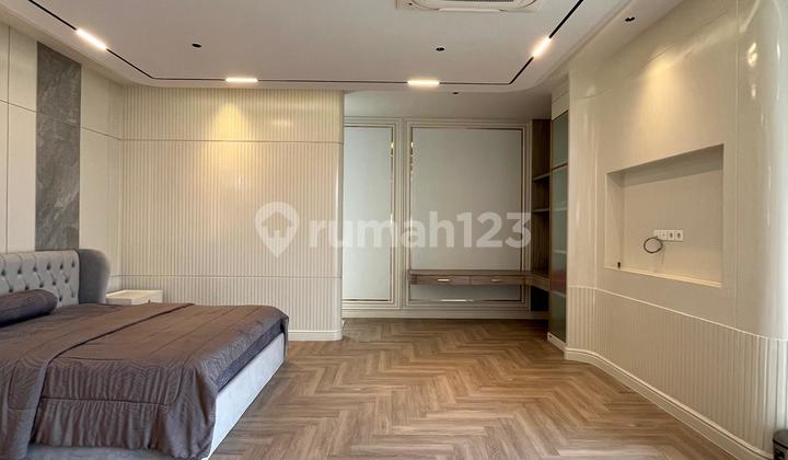 Special Modern Luxury House At Pondok Indah With Balcony 2