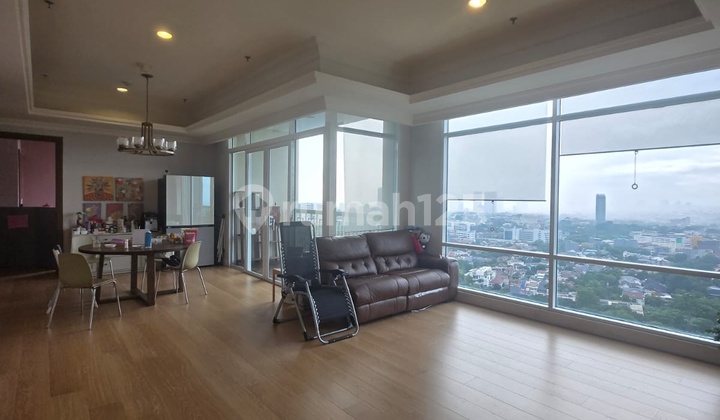 Botanica Simprug Pool View 2 Bedroom 157M2 Siap Huni Botanica Simprug Pool View 2 Bedroom 157M2 Siap Huni