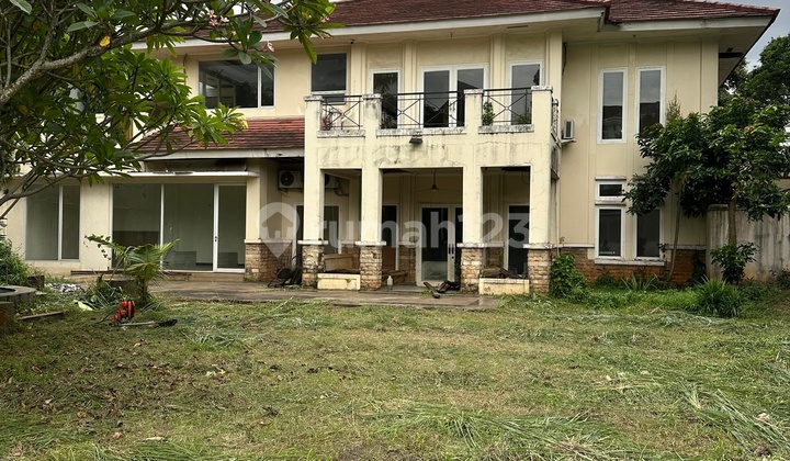 Rumah Lama Hitung Tanah di Kemang 1780M2 Spacious Rumah Lama Hitung Tanah di Kemang 1780M2 Spacious