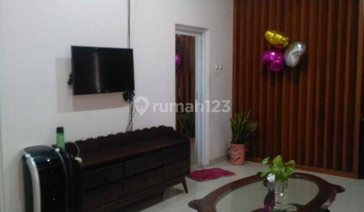 Rumah Terawat Bonus Kitchen Set di Cibolerang Indah 1