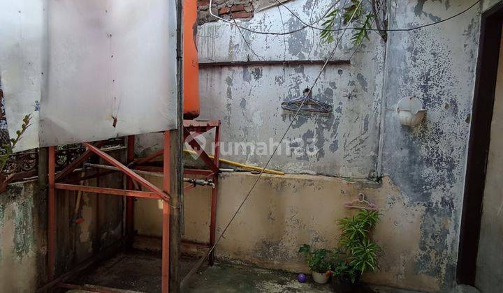 Rumah 2 Lantai Ada 5 Kamar Tidur di Kopo Permai 2