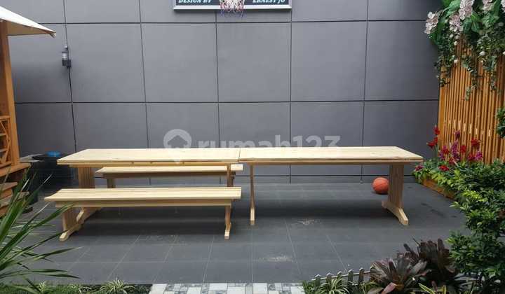 Rumah Bagus Modern Ada Gazebo di Taman Kopo Indah 3 2