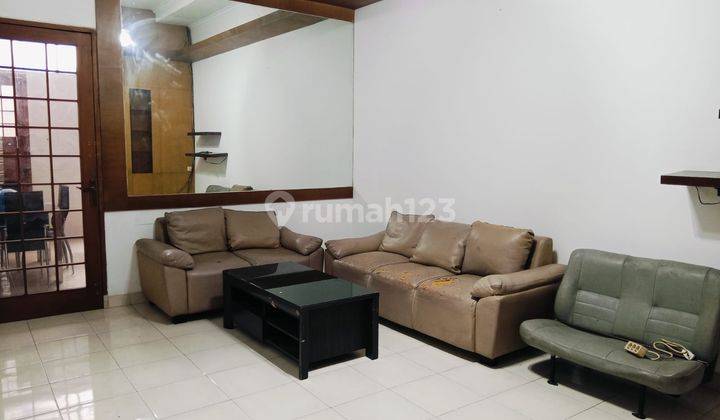 Rumah Semi Furnished di Taman Kopo Indah 3 1