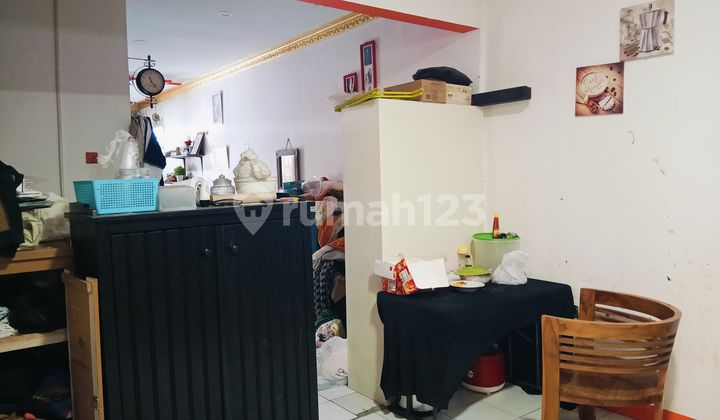 Rumah Lokasi Strategis Lingkungan Nyaman di Taman Rahayu 1 2
