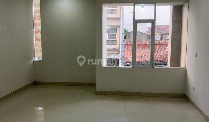 Ruko Cocok Untuk Bank Atau Kantor di Taman Kopo Indah 1 2