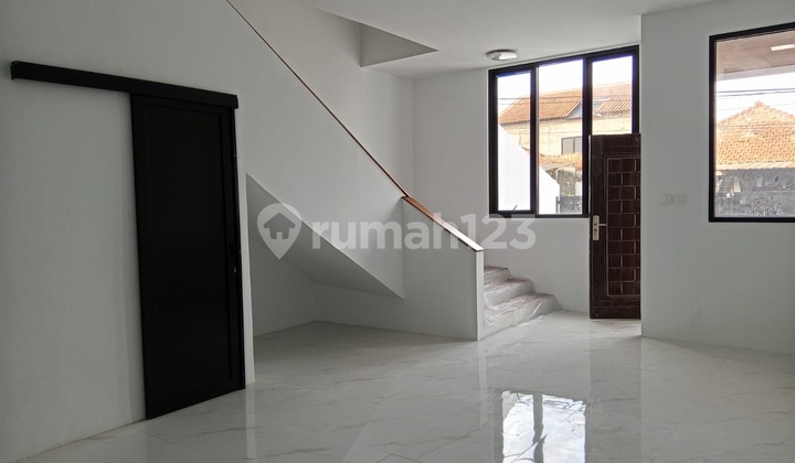 Hunian Nyaman dengan Desain Modern di Kopo Permai Tersedia 2 Unit 2