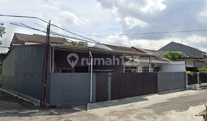 Rumah Bagus Cocok Untuk Gudang di Kopo Permai Rumah Bagus Cocok Untuk Gudang di Kopo Permai