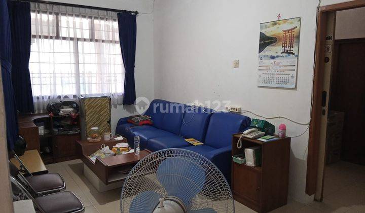 Rumah Lokasi Strategis Kondisi Terawat di Karasak 1