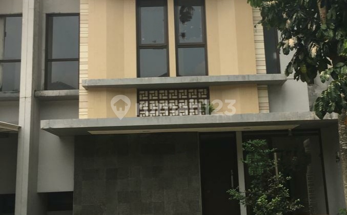 Dijual Cepat Dan Termurah Rumah 2 Lantai Bagus di The Eminent Dijual Cepat Dan Termurah Rumah 2 Lantai Bagus di The Eminent
