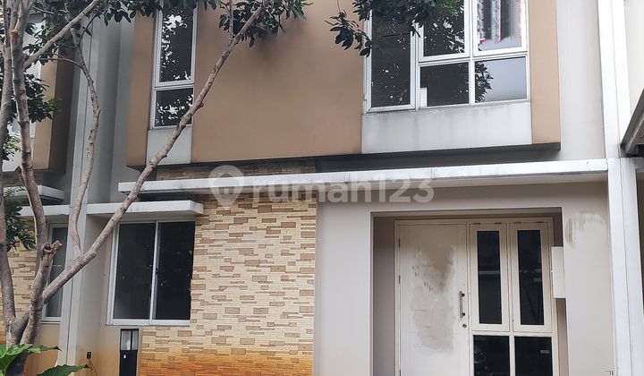 Dijual Rumah Bagus 2 Lantai Hadap Selatan di Scientia