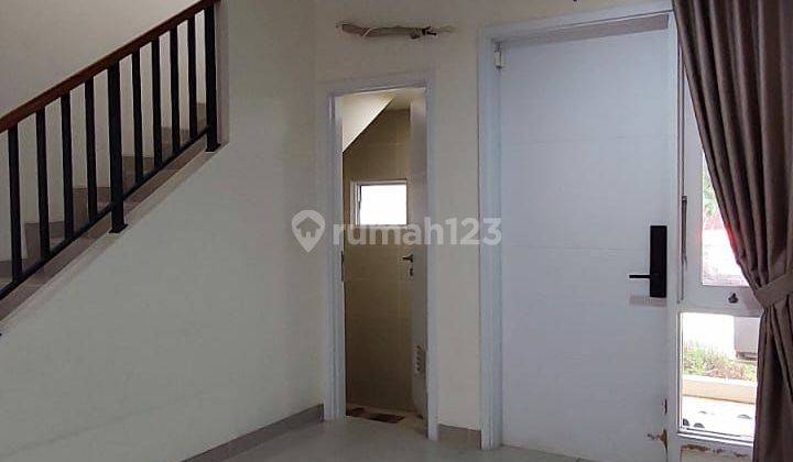 Jual Murah Rumah Rossini 2 Lantai Bagus Hadap Utara 2