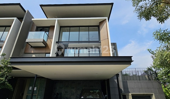 For Quick Sale: Nice Laurel Navapark House in BSD City