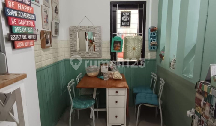 Strategic 2-Storey House in Pavilion Taman Griya Jimbaran Badung, Bali 2