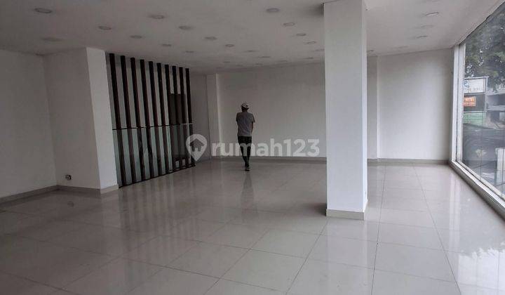 Disewakan Ruko 2 Lantai Cocok Untuk Tempat Usaha di Kemang, Jakarta Selatan  2