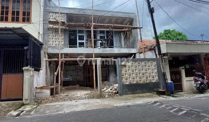  Rumah Kos 3 Lantai Sudah Renovasi di Pejompongan dewi002  1