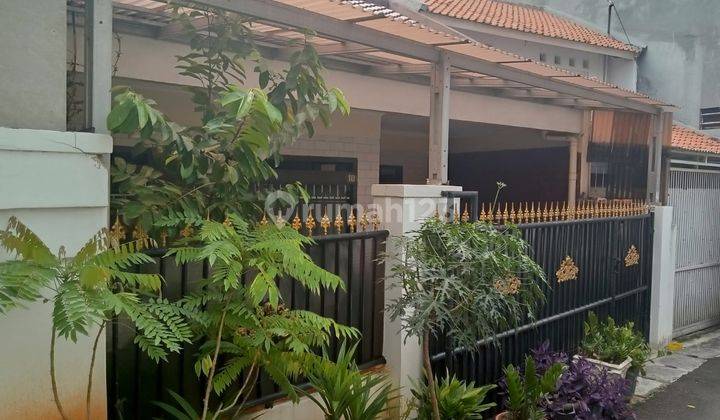 Rumah Unfurnished SHM di Tebet Barat, Jakarta Selatan 1