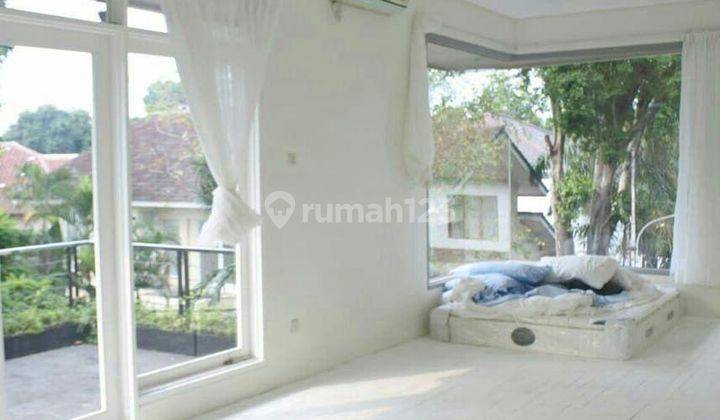 Rumah 2 Lantai Dijual Daerah Kemang, Jakarta Selatan 2