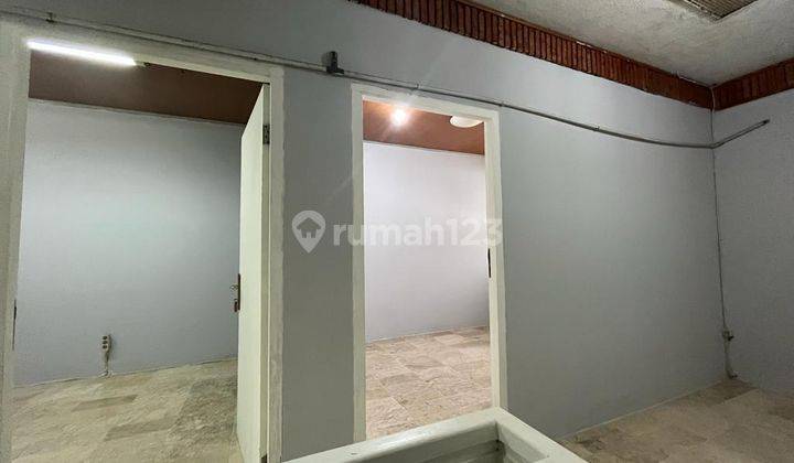 Diseakan Ruko 4 Lantai di Kebayoran Baru, Jakarta Selatan 2