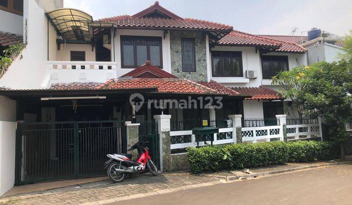 Rumah 2 Lantai Lokasi Strategis Cinere Depok 1