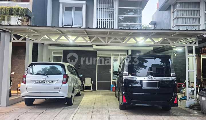Rumah Dua Lantai di Metland Transyogi Siap Huni Cluster Terdepan
