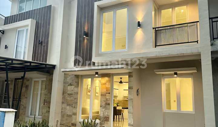 South-Facing House in Accola Park Serpong, South Tangerang 2