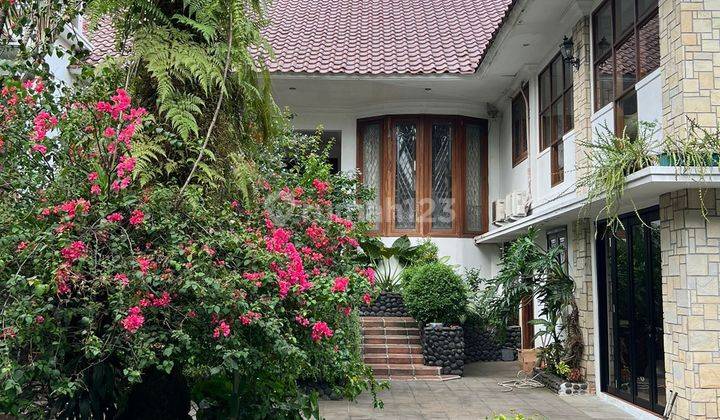 Rumah Mewah Dengan Kolam Renang Villa Mas Cinere Depok 1