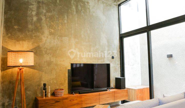 For Leasehold Compact Tropical Industrial Home At Umalas 4