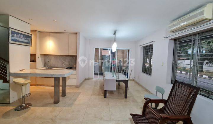 Dijual Disewakan Rumah Hoek 2 lT Di Grisenda 9