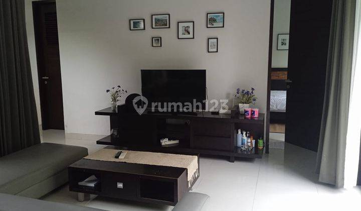 Villa 3 bedrooms available to rent in Kerobokan Semer 9