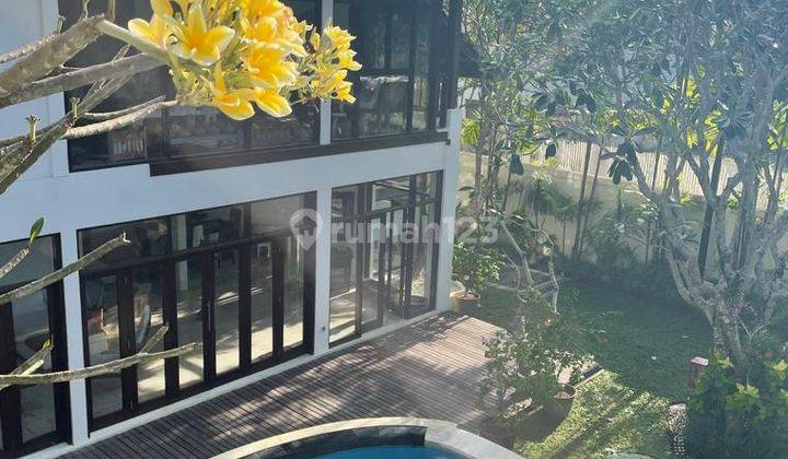 Villa 3bedrooms With Big Pool And Big garden Location In Berawa Canggu 1