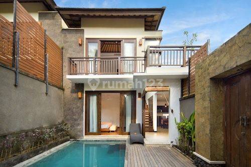 2 Bedroom Villa Located In Central Canggu Bali 1