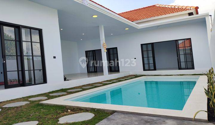 Brand New 3 bedroom Villa In Pererenan Canggu 2