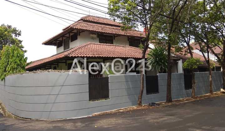 Dijual Rumah Jl. Kemang Jak Sel ,